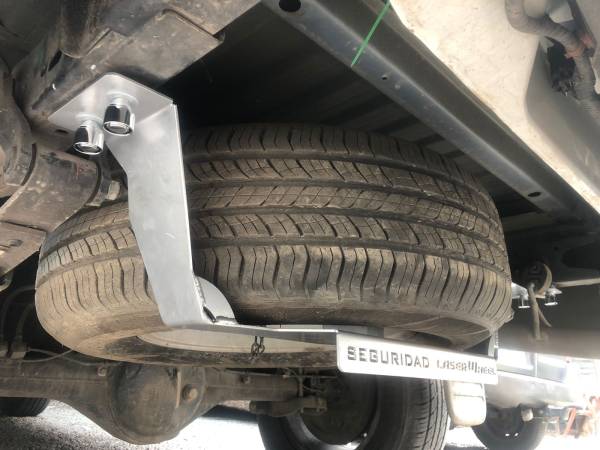 BARRA DE SEGURIDAD RUEDA REPUESTO CAMIONETAS/SUV/VEHICULOS SEGURIDAD LASERWHEEL ANTIROBO RUEDA REPUESTO CAMIONETAS/SUV/AUTOS