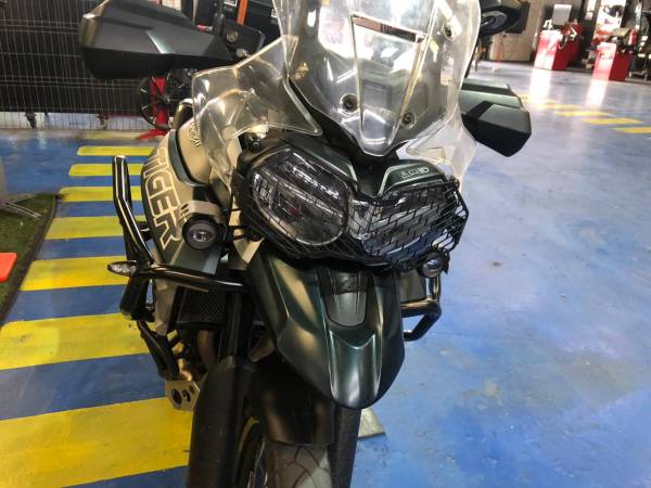 CUBRE FOCO TIGER 850 TRIUMPH TIGER 800